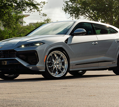 Фото дисков HRE S201H на Lamborghini Urus
