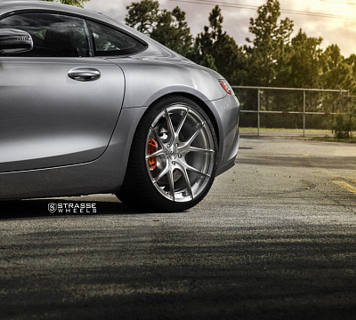 Фото дисков Strasse Wheels SM5R Deep Concave Monoblock на Mercedes-Benz AMG GT I