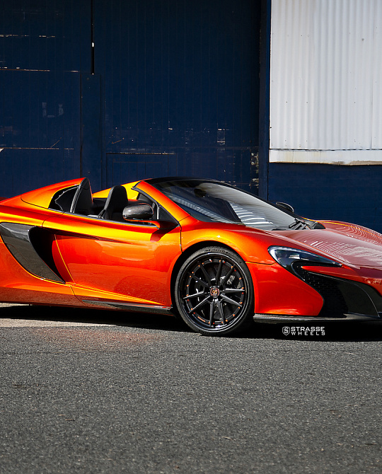 Фото дисков SV1 Deep Concave FS Черный сатин на McLaren 650S