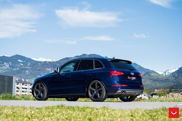 Фото дисков Vossen CV3 Глянцевый графит на Audi Q5 (8R)