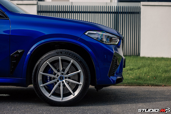 Фото дисков Brixton Forged R11-R Глянцевый лак на BMW X5/X5 M (G05/G18/F95)
