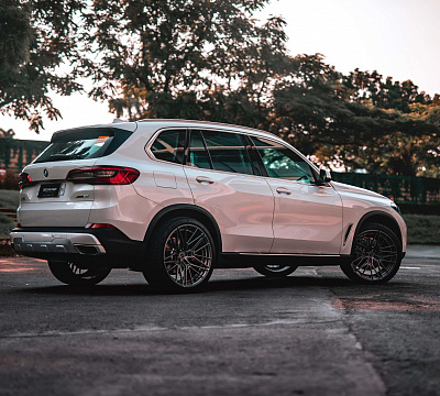 Фото дисков Brixton Forged VL4 на BMW X5/X5 M (G05/G18/F95)