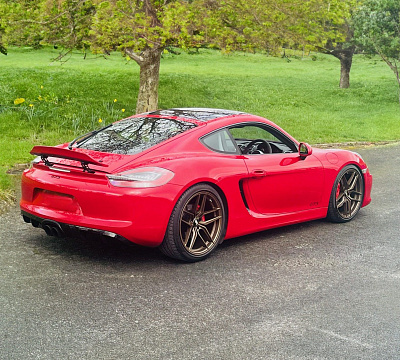 Фото дисков Bola B11 на Porsche Cayman II