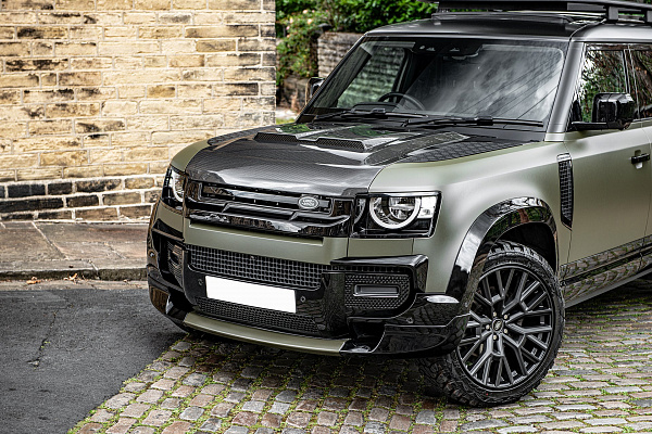 Фото дисков Kahn RS 3.0 Черный сатин на Land Rover Defender II