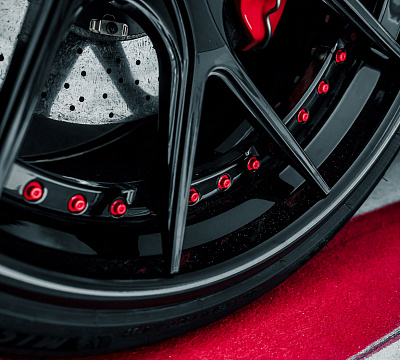 Фото дисков Strasse Wheels SM5R Deep Concave FS на McLaren 720S