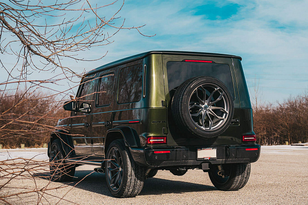 Фото дисков HRE P201 Сатиновый темный лак на Mercedes-Benz G-Class III
