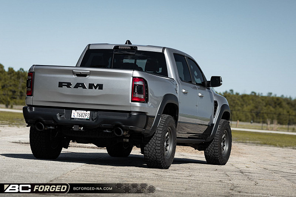 Фото дисков BC Forged TD01 Матовый графит на Ram 1500 V