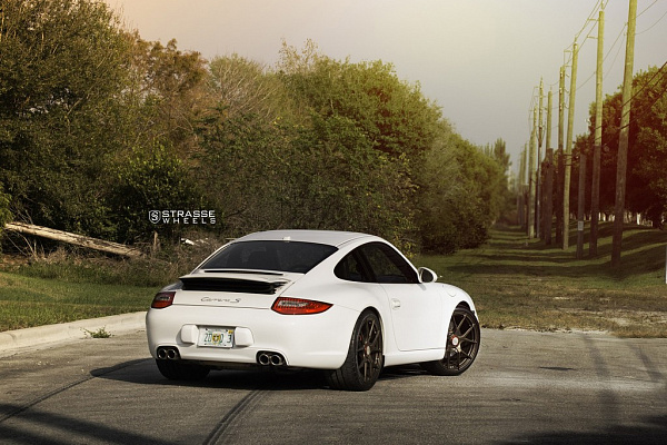 Фото дисков Strasse Wheels SM5R Deep Concave Monoblock Сатиновая темная бронза на Porsche 911 VI