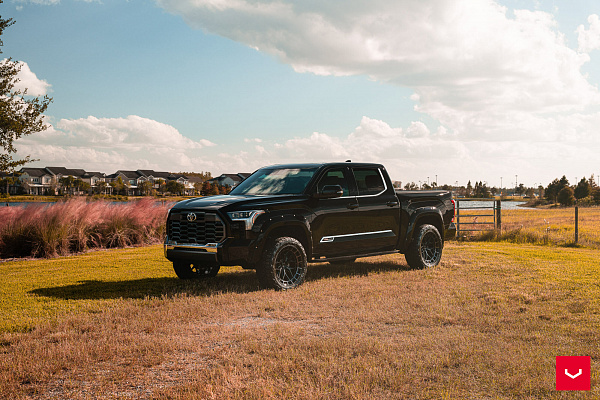 Фото дисков Vossen HFX-1 (6-Lug) Черный глянец на Toyota Tundra III