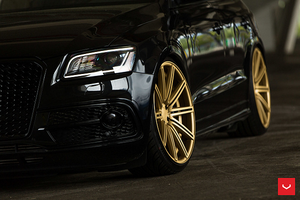 Фото дисков Vossen CV4 Сатиновое золото на Audi Q5 (8R)