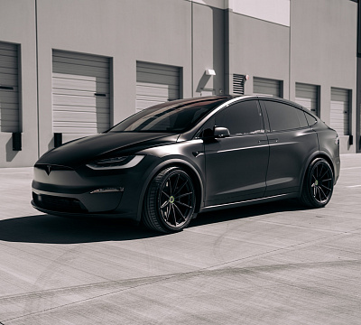 Фото дисков Brixton Forged R11-R на Tesla Model X