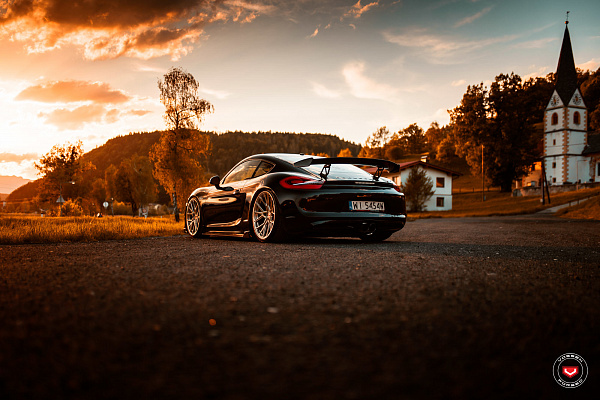 Фото дисков Vossen M-X3 Глянцевая медь на Porsche Cayman II