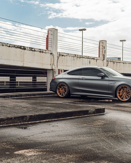 Фото дисков M-X2 Глянцевая темная медь на Mercedes-Benz C-Class (W205)