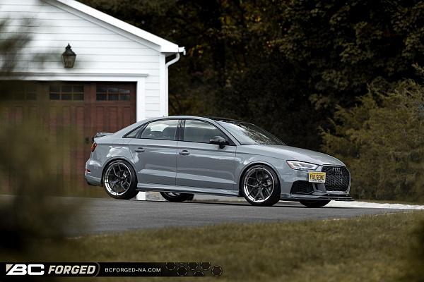 Фото дисков BC Forged HCS21 Глянцевый темный лак на Audi A/S/RS 3 (8V)