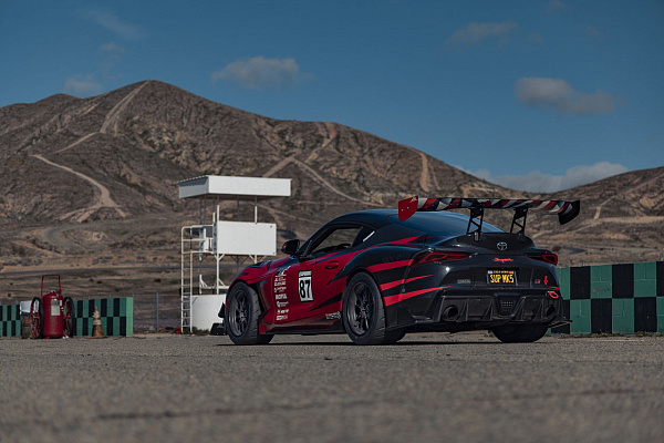 Фото дисков Motegi Racing MF412 SS5 Глянцевый графит на Toyota Supra A90