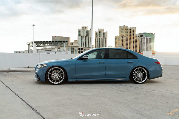Фото дисков Anrky S1-X5 Полированный лак на Mercedes-Benz S-Class (W222, C217)
