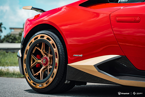 Фото дисков Brixton Forged PF7 Aerotech Глянцевая темная медь на Lamborghini Huracan