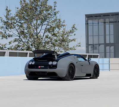Фото дисков HRE P103SC на Bugatti Veyron