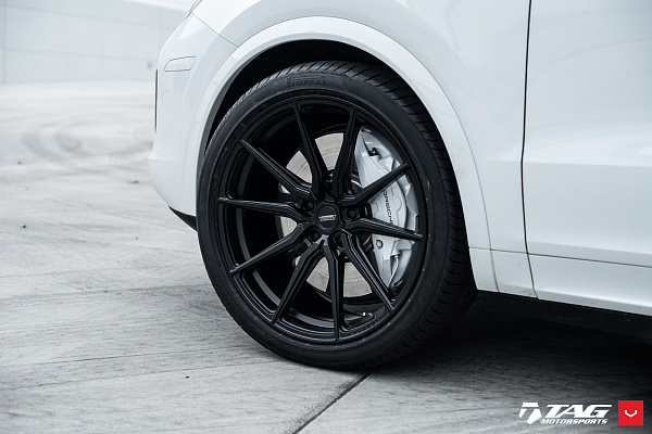 Фото дисков Vossen HF-3 Черный сатин на Porsche Cayenne III