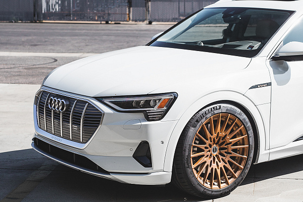 Фото дисков Brixton Forged HS1 Сатиновая медь на Audi E-tron