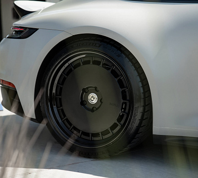 Фото дисков HRE 935 на Porsche 911 VIII
