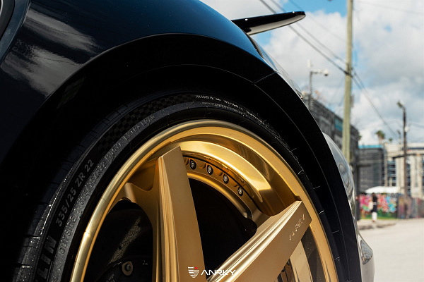 Фото дисков Anrky RS5.3 Сатиновое золото на Porsche 911 VIII