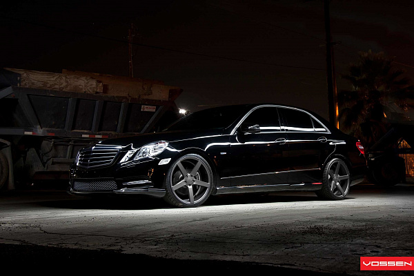 Фото дисков Vossen CV3 Сатиновый графит на Mercedes-Benz E-Class (W212, S212, C207)