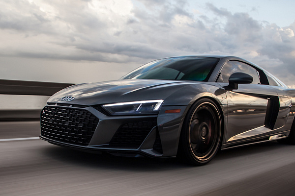 Фото дисков Strasse Wheels SV5 Deep Concave FS Другой цвет на Audi R8 (4S)