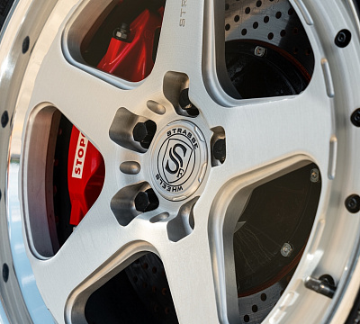 Фото дисков Strasse Wheels S5 Track на Toyota Supra A80