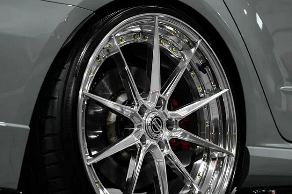 Фото дисков ST Wheels ST20.2 Полированный лак на Audi A/S/RS 3 (8Y)
