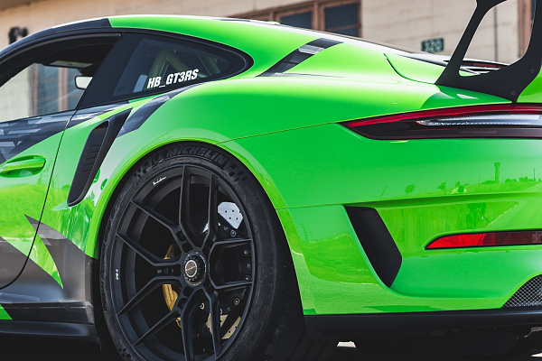 Фото дисков Brixton Forged CM5-R Черный матовый на Porsche 911 VII
