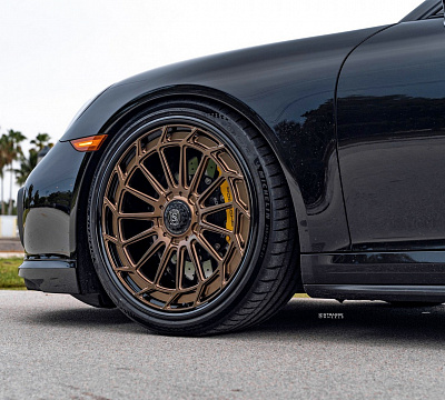 Фото дисков Strasse Wheels SV15FF Deep Concave FS на Porsche 911 VII