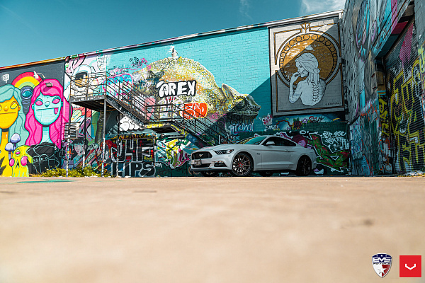 Фото дисков Vossen VFS-10 Сатиновая бронза на Ford Mustang VI