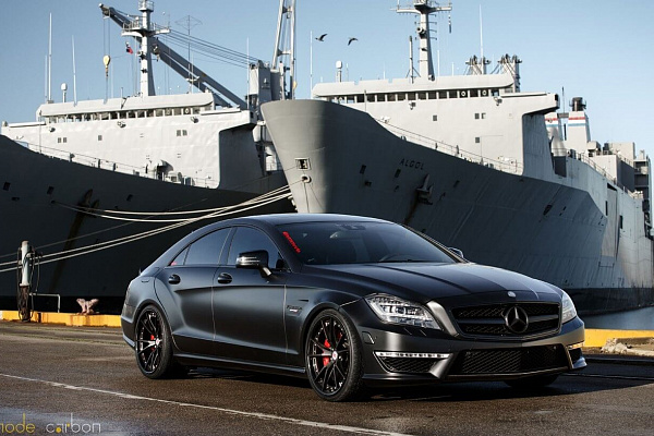 Фото дисков HRE S104 Черный сатин на Mercedes-Benz CLS (C218)