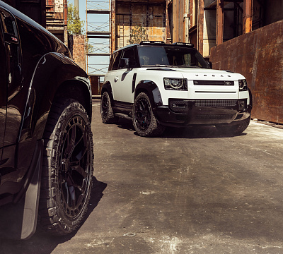 Фото дисков Vossen UV-X на Land Rover Defender II