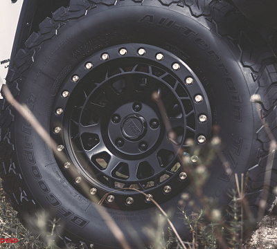Фото дисков Black Rhino PRIMM на Jeep Wrangler III (JK)
