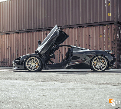 Фото дисков Vossen S17-01 на McLaren 720S