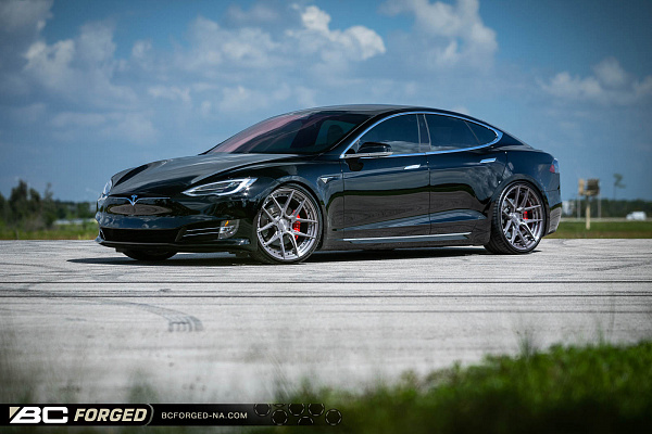 Фото дисков BC Forged HCA381 Глянцевый тонированный лак на Tesla Model S