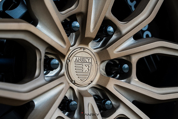 Фото дисков Anrky AN36 Сатиновое золото на Ram 1500 V