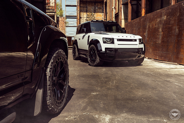 Фото дисков Vossen UV-X Черный глянец на Land Rover Defender II
