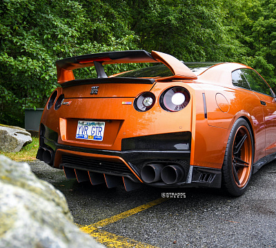 Фото дисков Strasse Wheels SV2T Deep Concave FS на Nissan GT-R