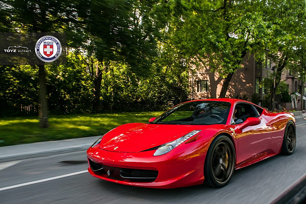 Фото дисков HRE S107 Сатиновая бронза на Ferrari 458