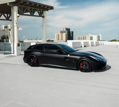 Фото дисков Anrky S1-X1 на Ferrari GTC4Lusso