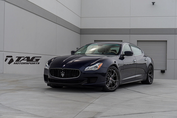 Фото дисков HRE S101 Глянцевый темный лак на Maserati Quattroporte VI