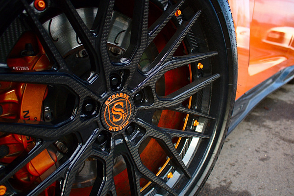 Фото дисков Strasse Wheels SV10M Deep Concave FS Другой цвет на Nissan GT-R