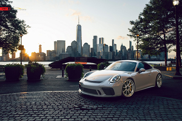 Фото дисков Anrky AN38 Глянцевый лак на Porsche 911 VII