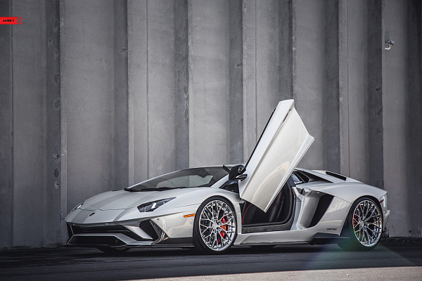 Фото дисков Anrky AN20 Полированный лак на Lamborghini Aventador