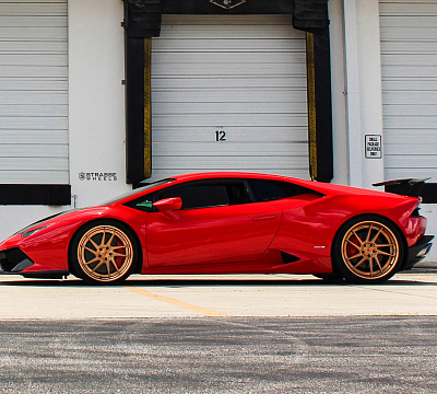 Фото дисков Strasse Wheels SV1T Deep Concave FS на Lamborghini Huracan