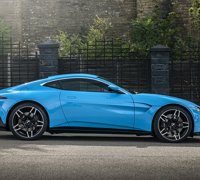 Фото дисков Kahn Superleggera на Aston Martin Vantage 4