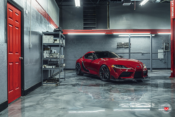 Фото дисков Vossen EVO-4R Глянцевый темный лак на Toyota Supra A90